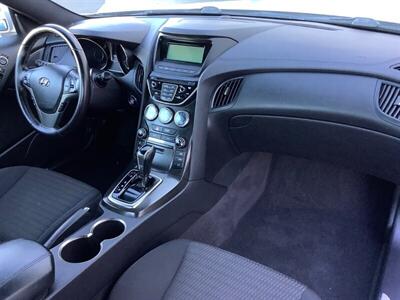 2014 Hyundai Genesis Coupe 2.0T - Photo 31 - Crest Hill, IL 60403