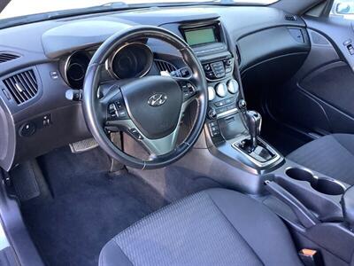 2014 Hyundai Genesis Coupe 2.0T - Photo 15 - Crest Hill, IL 60403