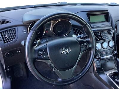 2014 Hyundai Genesis Coupe 2.0T - Photo 17 - Crest Hill, IL 60403