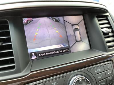 2013 Nissan Pathfinder Platinum   - Photo 13 - Crest Hill, IL 60403