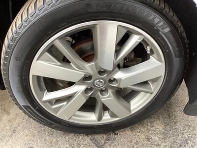 2013 Nissan Pathfinder Platinum   - Photo 52 - Crest Hill, IL 60403
