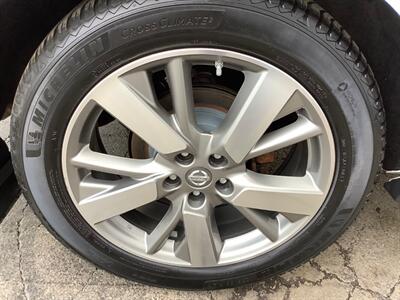 2013 Nissan Pathfinder Platinum   - Photo 51 - Crest Hill, IL 60403