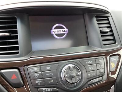 2013 Nissan Pathfinder Platinum   - Photo 15 - Crest Hill, IL 60403