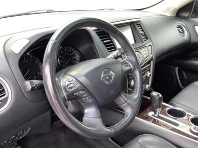 2013 Nissan Pathfinder Platinum   - Photo 25 - Crest Hill, IL 60403