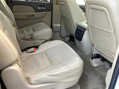 2010 Chevrolet Suburban LTZ   - Photo 31 - Crest Hill, IL 60403