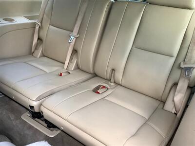 2010 Chevrolet Suburban LTZ   - Photo 29 - Crest Hill, IL 60403