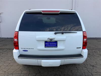 2010 Chevrolet Suburban LTZ   - Photo 6 - Crest Hill, IL 60403