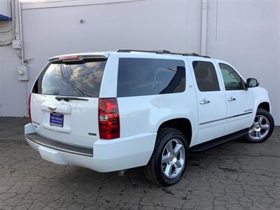 2010 Chevrolet Suburban LTZ   - Photo 8 - Crest Hill, IL 60403