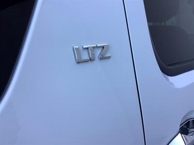 2010 Chevrolet Suburban LTZ   - Photo 47 - Crest Hill, IL 60403