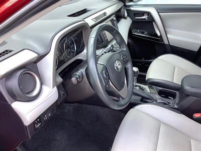 2018 Toyota RAV4 Limited   - Photo 16 - Crest Hill, IL 60403