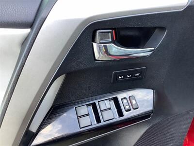 2018 Toyota RAV4 Limited - Photo 13 - Crest Hill, IL 60403