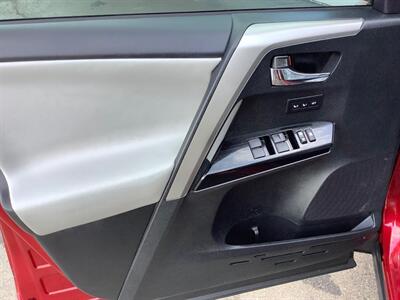 2018 Toyota RAV4 Limited   - Photo 12 - Crest Hill, IL 60403