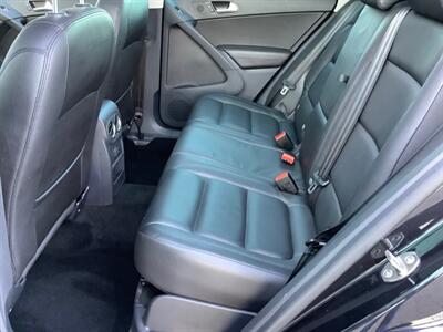 2017 Volkswagen Tiguan 2.0T Sport   - Photo 29 - Crest Hill, IL 60403