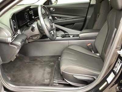 2021 Hyundai ELANTRA SEL   - Photo 10 - Crest Hill, IL 60403