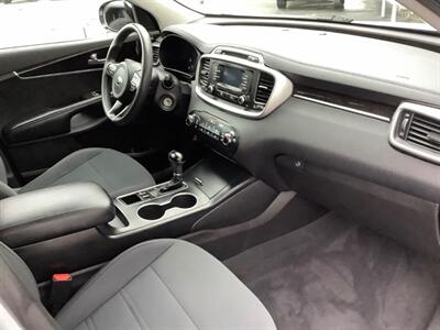 2018 Kia Sorento L - Photo 30 - Crest Hill, IL 60403
