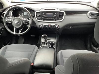 2018 Kia Sorento L - Photo 34 - Crest Hill, IL 60403