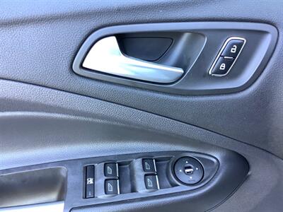 2014 Ford Escape SE   - Photo 12 - Crest Hill, IL 60403