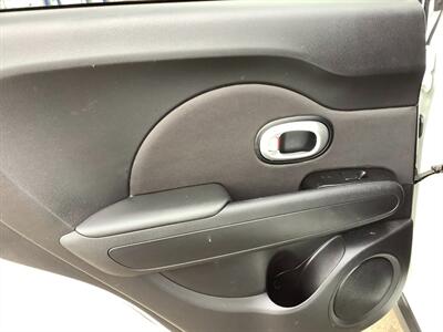 2015 Kia Soul - Photo 22 - Crest Hill, IL 60403