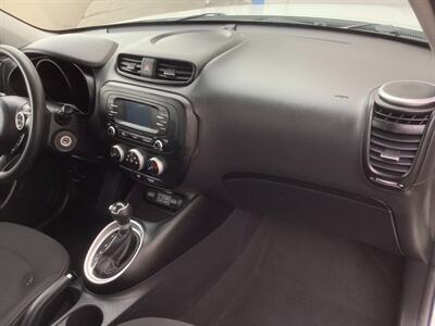 2015 Kia Soul - Photo 29 - Crest Hill, IL 60403