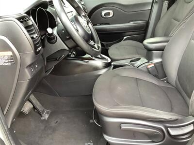 2015 Kia Soul - Photo 13 - Crest Hill, IL 60403