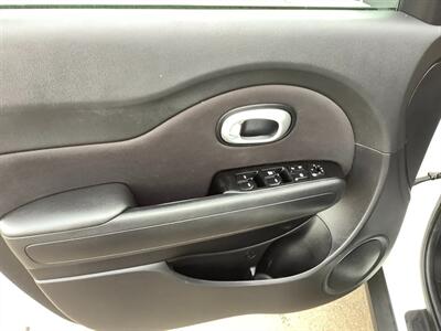 2015 Kia Soul - Photo 11 - Crest Hill, IL 60403