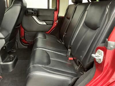 2013 Jeep Wrangler Sahara   - Photo 23 - Crest Hill, IL 60403