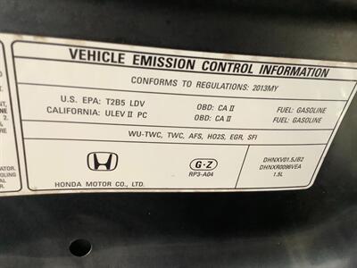 2013 Honda Fit 5 Speed Manual   - Photo 21 - Crest Hill, IL 60403