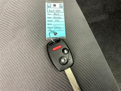2013 Honda Fit 5 Speed Manual   - Photo 36 - Crest Hill, IL 60403