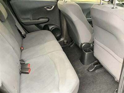 2013 Honda Fit 5 Speed Manual   - Photo 14 - Crest Hill, IL 60403