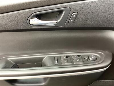 2012 GMC Acadia SLT-1 - Photo 12 - Crest Hill, IL 60403