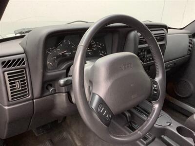 2001 Jeep Cherokee Sport   - Photo 14 - Crest Hill, IL 60403