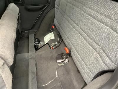 2001 Jeep Cherokee Sport   - Photo 22 - Crest Hill, IL 60403