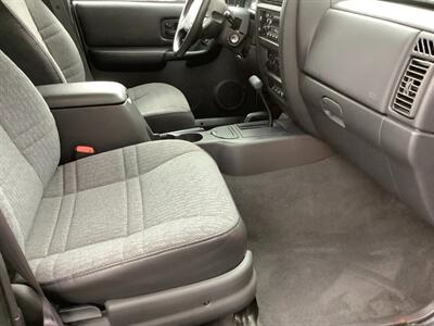 2001 Jeep Cherokee Sport   - Photo 27 - Crest Hill, IL 60403