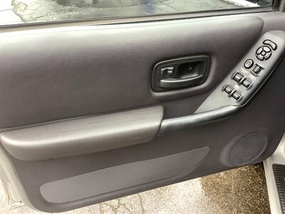 2001 Jeep Cherokee Sport   - Photo 44 - Crest Hill, IL 60403