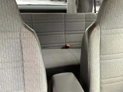 2001 Jeep Cherokee Sport   - Photo 30 - Crest Hill, IL 60403