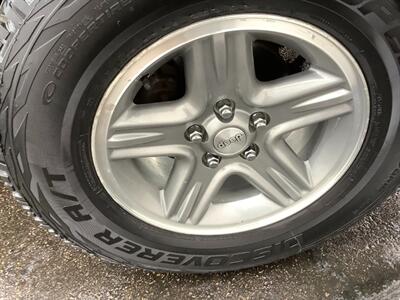 2001 Jeep Cherokee Sport   - Photo 38 - Crest Hill, IL 60403