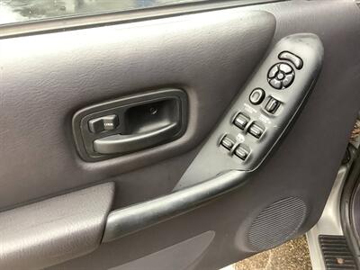 2001 Jeep Cherokee Sport   - Photo 12 - Crest Hill, IL 60403