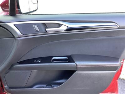 2015 Ford Fusion Hybrid SE   - Photo 27 - Crest Hill, IL 60403