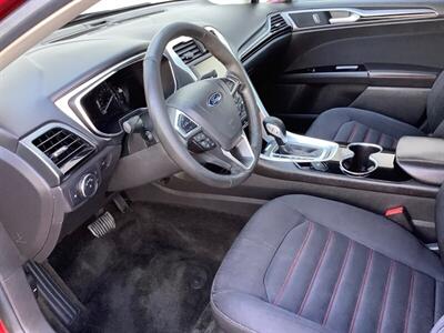 2015 Ford Fusion Hybrid SE   - Photo 13 - Crest Hill, IL 60403