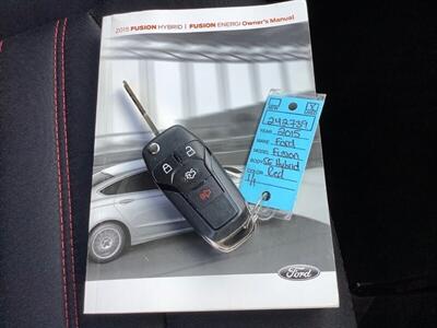 2015 Ford Fusion Hybrid SE   - Photo 32 - Crest Hill, IL 60403