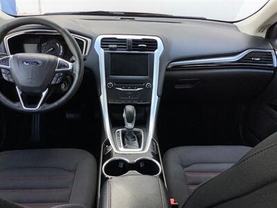 2015 Ford Fusion Hybrid SE   - Photo 33 - Crest Hill, IL 60403