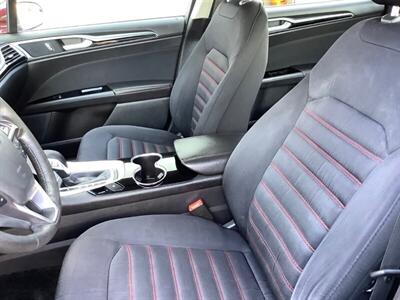 2015 Ford Fusion Hybrid SE   - Photo 21 - Crest Hill, IL 60403