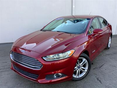 2015 Ford Fusion Hybrid SE   - Photo 1 - Crest Hill, IL 60403