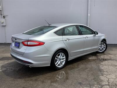 2014 Ford Fusion SE - Photo 26 - Crest Hill, IL 60403