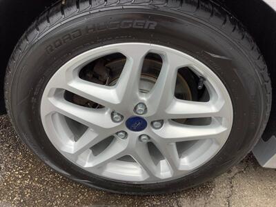 2014 Ford Fusion SE - Photo 36 - Crest Hill, IL 60403