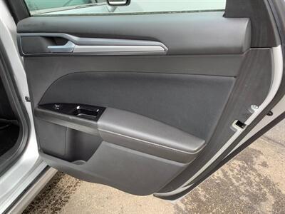 2014 Ford Fusion SE - Photo 16 - Crest Hill, IL 60403
