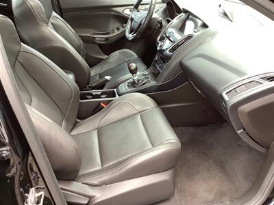 2016 Ford Focus ST   - Photo 30 - Crest Hill, IL 60403