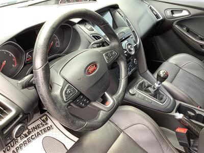 2016 Ford Focus ST   - Photo 23 - Crest Hill, IL 60403