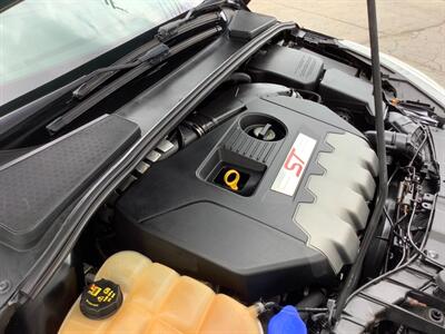 2016 Ford Focus ST   - Photo 48 - Crest Hill, IL 60403
