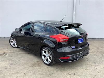 2016 Ford Focus ST   - Photo 4 - Crest Hill, IL 60403